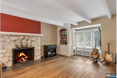 41 E Crescent Avenue, Mahwah, NJ 07430 - Photo 5