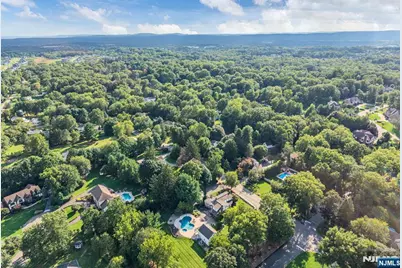 41 E Crescent Avenue, Mahwah, NJ 07430 - Photo 43