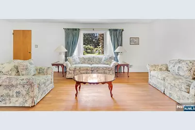 349 N Ridgewood Boulevard, Washington Township, NJ 07676 - Photo 13