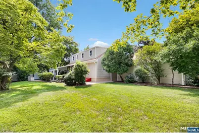 349 N Ridgewood Boulevard, Washington Township, NJ 07676 - Photo 43