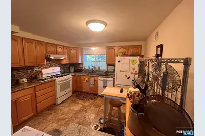 33 Smith Street, Waldwick, NJ 07463 - Photo 3