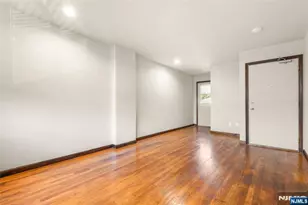 204 Terhune Ave F, Lodi, NJ 07644 - Photo 5
