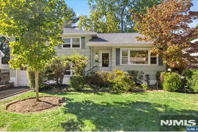 546 Lynn Street, Ridgewood, NJ 07450 - Photo 1