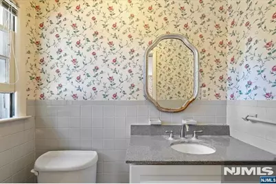 546 Lynn Street, Ridgewood, NJ 07450 - Photo 13