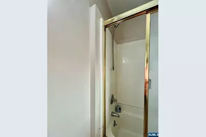 20 Jane Street, East Rutherford, NJ 07073 - Photo 11
