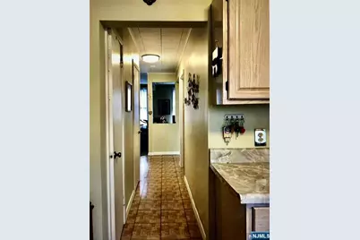 20 Jane Street, East Rutherford, NJ 07073 - Photo 7