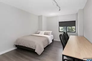 117 Harmon Cove Tower 117, Secaucus, NJ 07094 - Photo 19