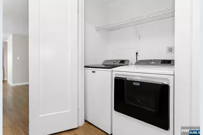 117 Harmon Cove Tower 117 #117, Secaucus, NJ 07094 - Photo 27
