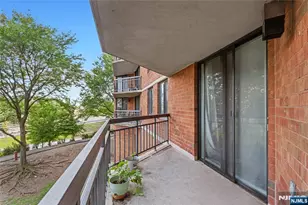 117 Harmon Cove Tower 117, Secaucus, NJ 07094 - Photo 23