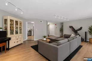 117 Harmon Cove Tower 117, Secaucus, NJ 07094 - Photo 15