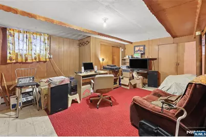 16 Lee Street, Elmwood Park, NJ 07407 - Photo 23