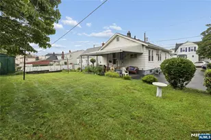 16 Lee St, Elmwood Park, NJ 07407 - Photo 5