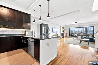 530 Gregory Avenue Cp5 #CP5, Weehawken, NJ 07086 - Photo 15