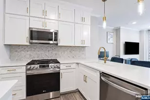 78 Leahy Dr 4909, Wood Ridge, NJ 07075 - Photo 9