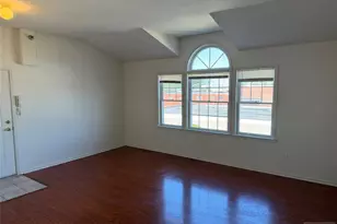 35 Prospect Street 9, Palisades Park, NJ 07650 - Photo 3