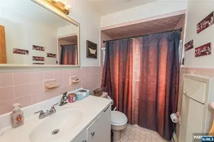 20 Halsey Ave 6, Haledon, NJ 07508 - Photo 9