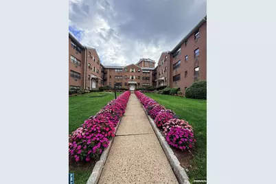 220 Prospect Avenue 3C #3C, Hackensack, NJ 07601 - Photo 1