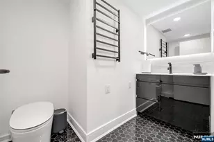 22A Berkshire Pl A, Englewood Cliffs, NJ 07632 - Photo 41
