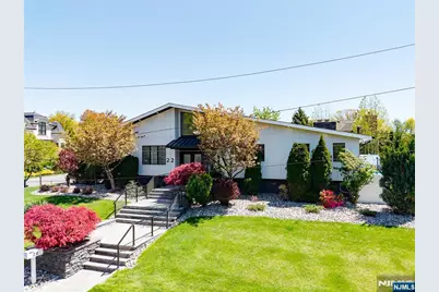 22A Berkshire Place A #A, Englewood Cliffs, NJ 07632 - Photo 47