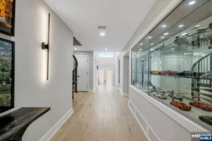 22A Berkshire Pl A, Englewood Cliffs, NJ 07632 - Photo 9