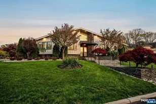 22A Berkshire Pl A, Englewood Cliffs, NJ 07632 - Photo 1