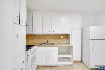 39 E 39th Street 2J #2J, Paterson, NJ 07514 - Photo 7