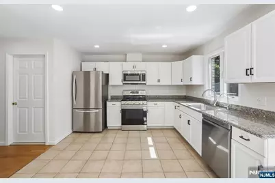 326B 9th Street B #B, Palisades Park, NJ 07650 - Photo 13
