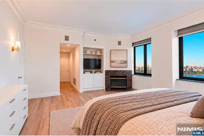 100 Carlyle Drive C18D #C18D, Cliffside Park, NJ 07010 - Photo 15