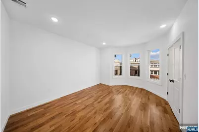 319 William Street 2 #2, Harrison, NJ 07029 - Photo 5