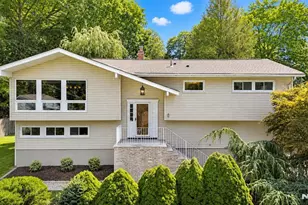2 Columbine Ct, Montvale, NJ 07645 - Photo 1