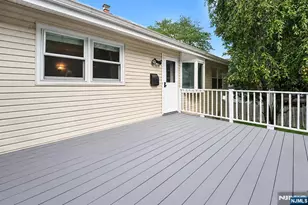 2 Columbine Ct, Montvale, NJ 07645 - Photo 9