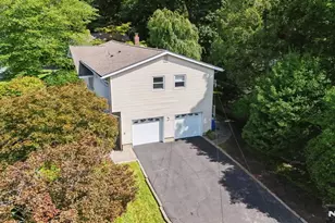 2 Columbine Ct, Montvale, NJ 07645 - Photo 27
