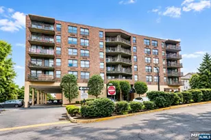 200 Division Street 5J, Cliffside Park, NJ 07010 - Photo 1