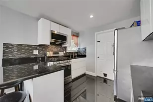 464 Simons Ave, Hackensack, NJ 07601 - Photo 9