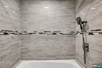 464 Simons Avenue, Hackensack, NJ 07601 - Photo 23