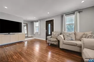 464 Simons Ave, Hackensack, NJ 07601 - Photo 3