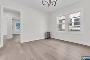 15 Cottage Pl, East Orange, NJ 07017 - Photo 9