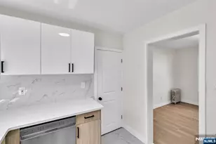 15 Cottage Pl, East Orange, NJ 07017 - Photo 5