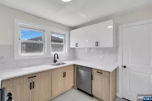 15 Cottage Pl, East Orange, NJ 07017 - Photo 23
