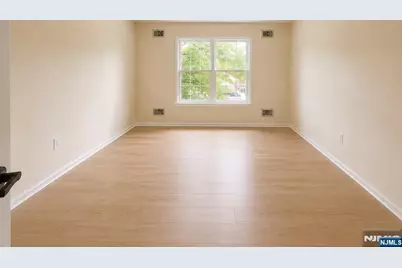 756 Charles, Fort Lee, NJ 07024 - Photo 21