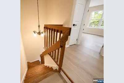 756 Charles, Fort Lee, NJ 07024 - Photo 25