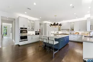 29 Roslyn Ave, Englewood Cliffs, NJ 07632 - Photo 11