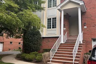 37 Skymark Ct, Upper Saddle River, NJ 07458 - Photo 1