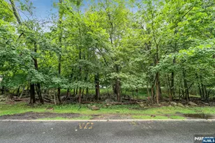 13 Briarwood Ct E, Ramsey, NJ 07446 - Photo 17