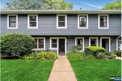 13 Briarwood Court E #E, Ramsey, NJ 07446 - Photo 1