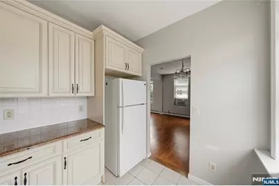 290 Ogden Street 1003 #1003, Orange, NJ 07050 - Photo 5