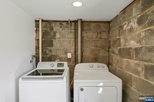 235 10th St, Palisades Park, NJ 07650 - Photo 33