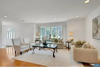 235 10th Street, Palisades Park, NJ 07650 - Photo 5