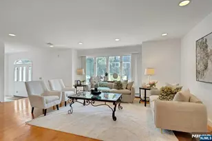 235 10th St, Palisades Park, NJ 07650 - Photo 5