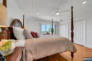 235 10th St, Palisades Park, NJ 07650 - Photo 17